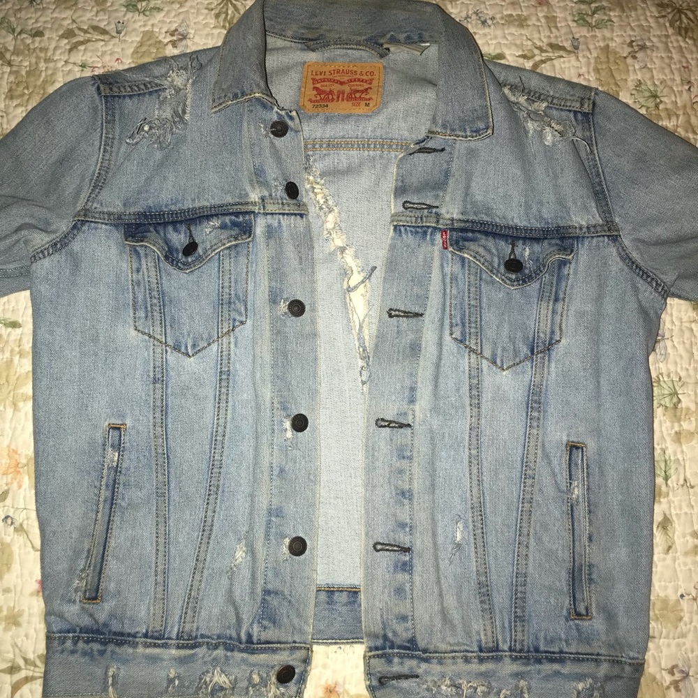Ripped Levi’s jean jacket